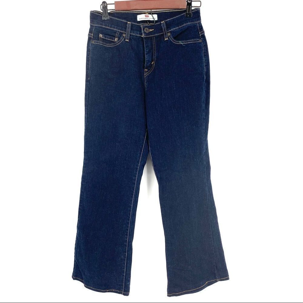 Levi's 515 Bootcut Perfectly Slimming Jeans Size 6 Short dark wash